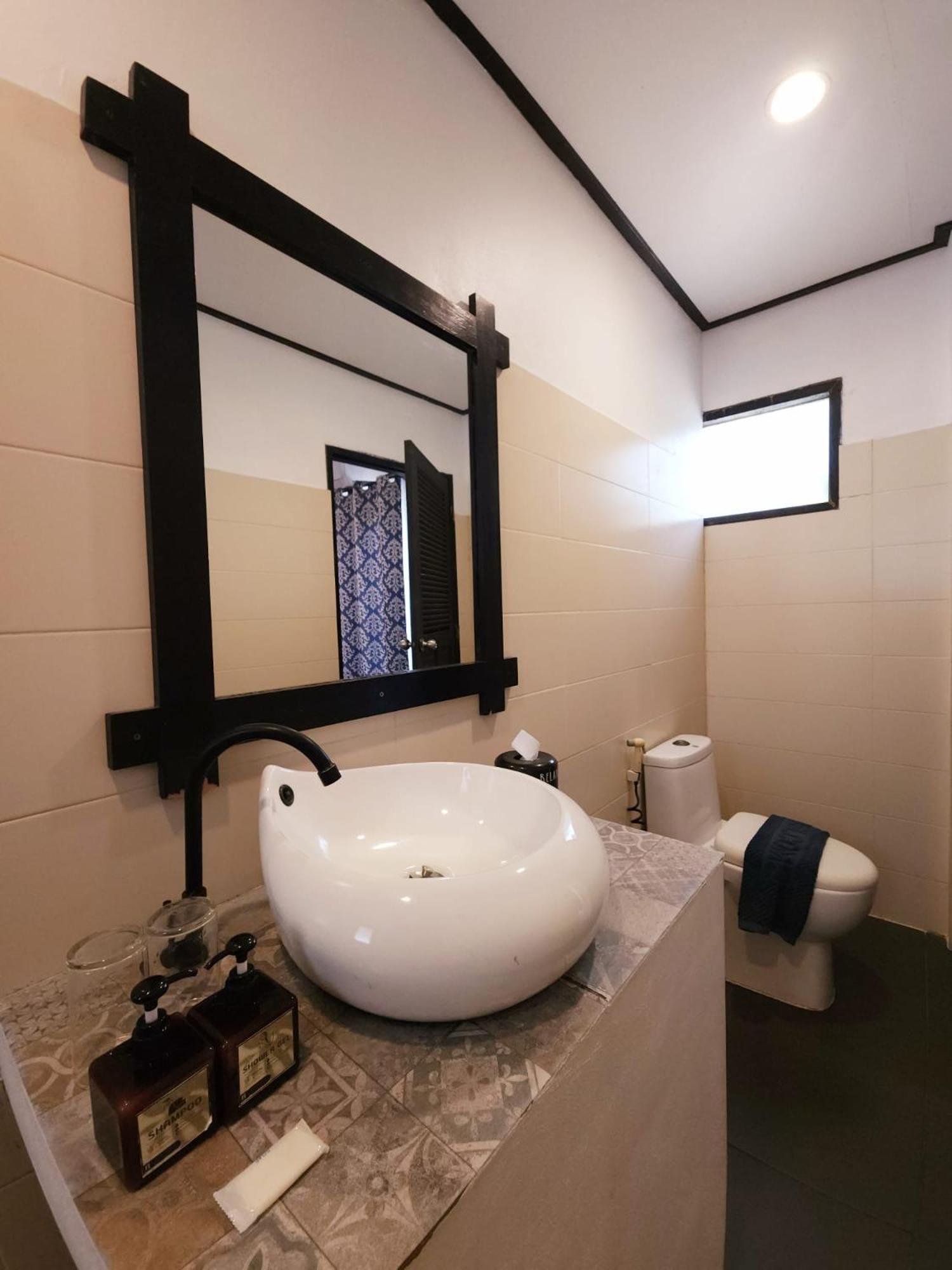 Minnie Seaview Resort Koh Samet Exterior photo